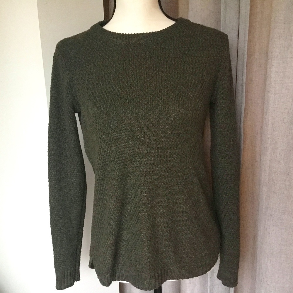 Pink Clover crew neck sweater